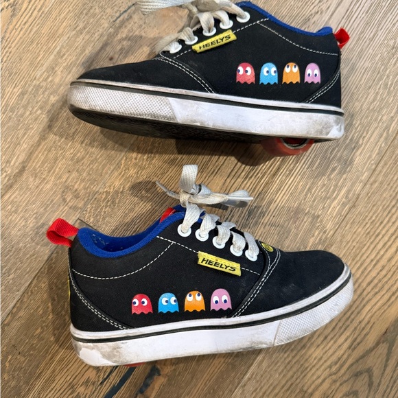 Kids Heelys Pac-Man Edition Size 13 Youth - Picture 3 of 6